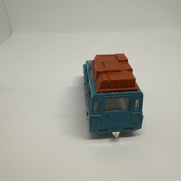 Vintage Lesney Matchbox Series No. 12 Land Rover Toy Car - Diecast Vehicle - Picture 3 of 6